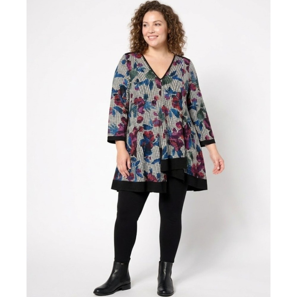 Avenue Top size 18/20 Multi Floral V neck Asymmetric Stretch Knit Tunic Office